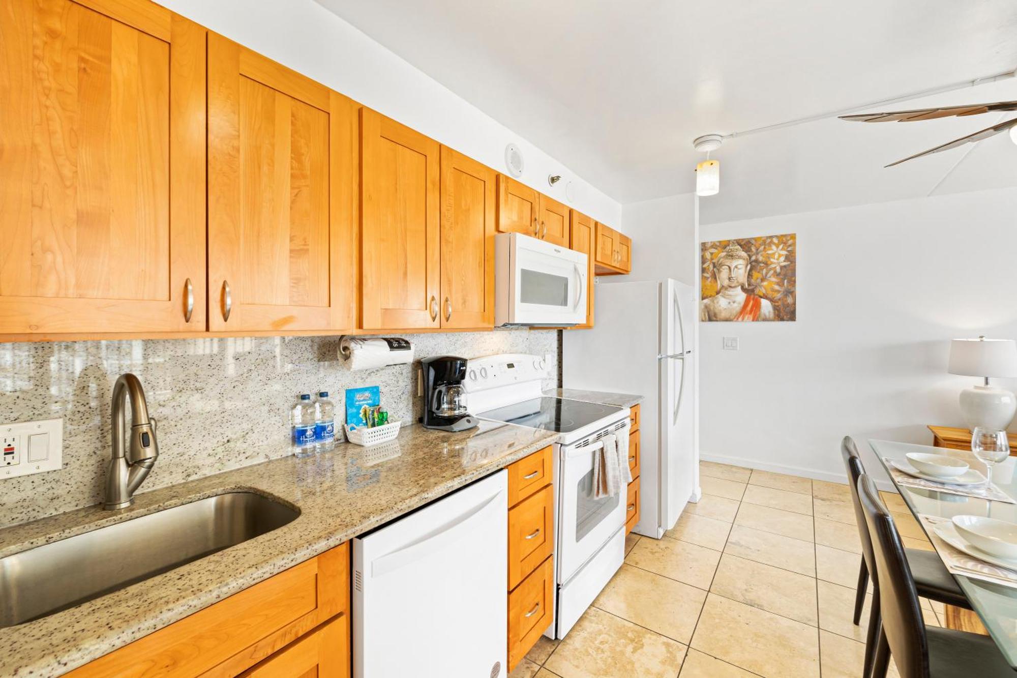 Waikiki Banyan T1-3106 Honolulu