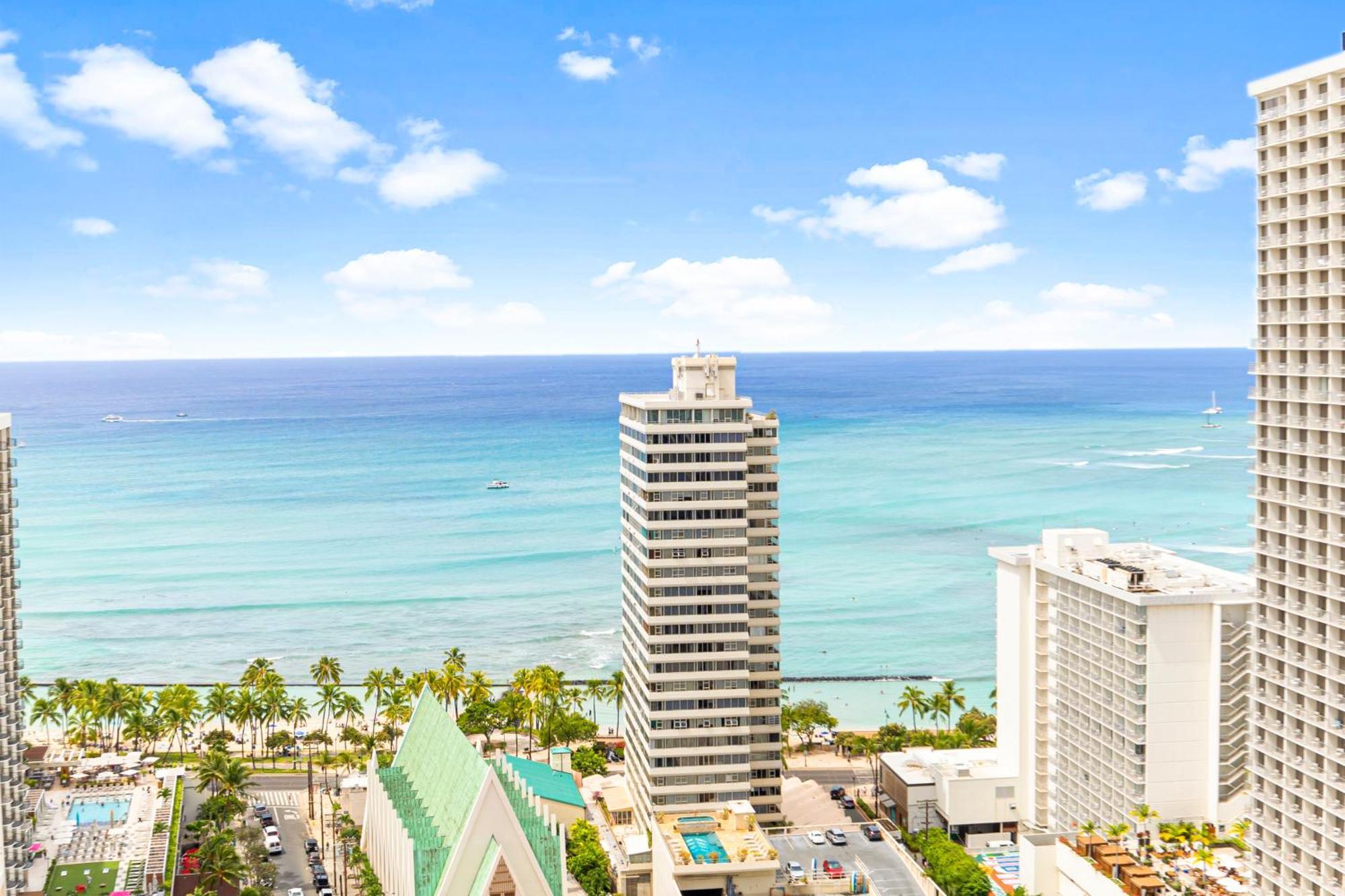 Waikiki Banyan T1-3106 Appartement