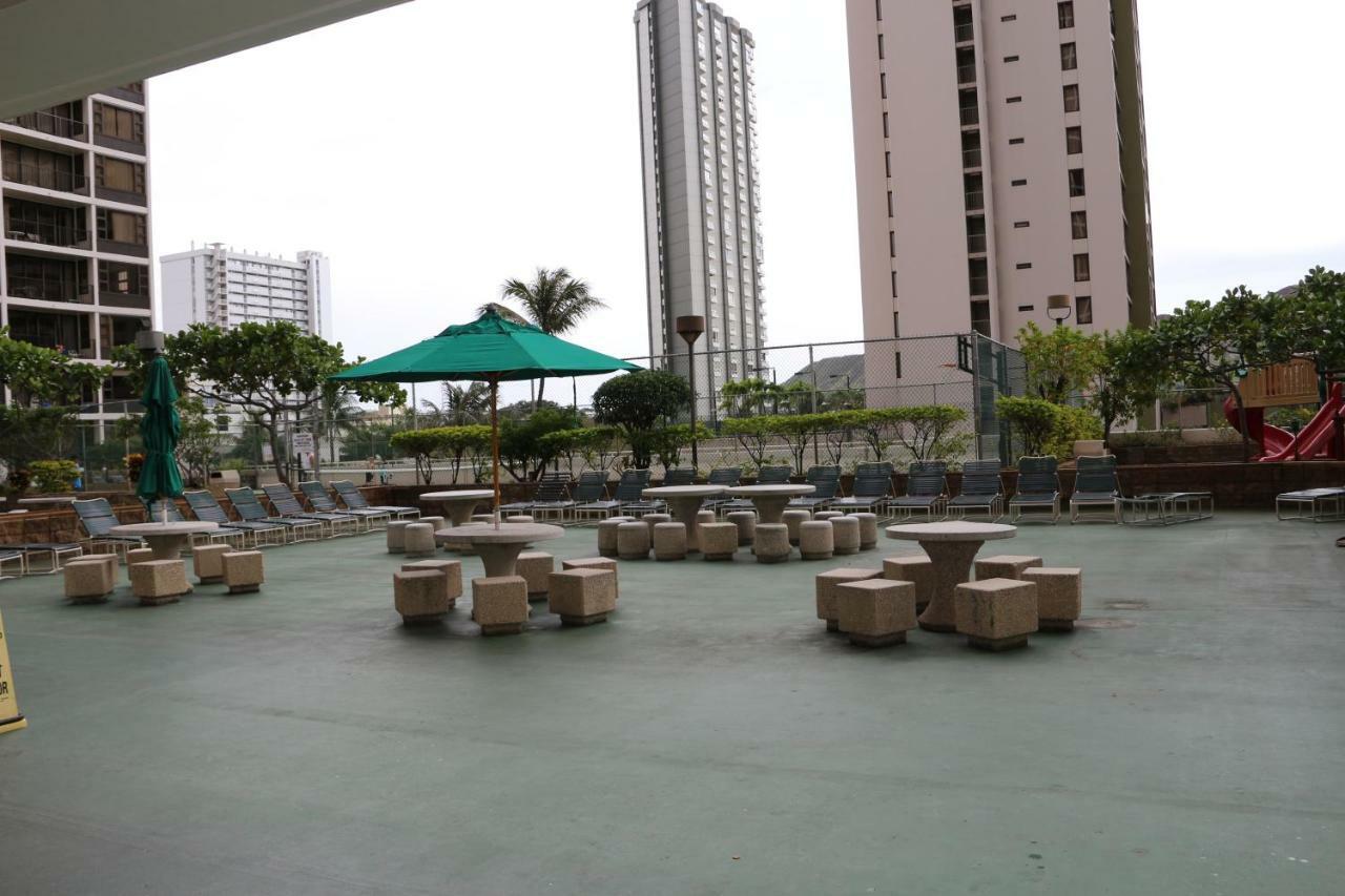 Waikiki Banyan T1-3106 Honolulu