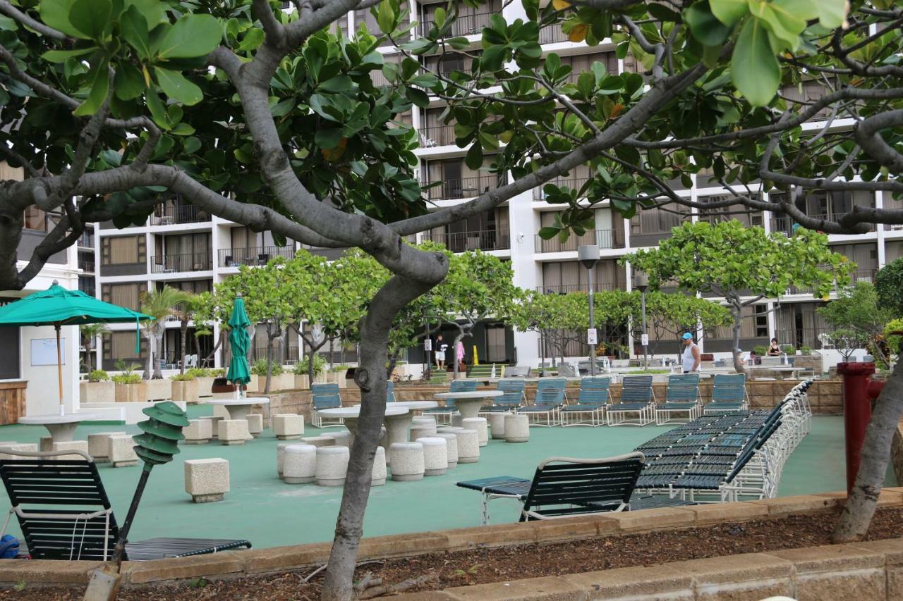 Waikiki Banyan T1-3106 Honolulu